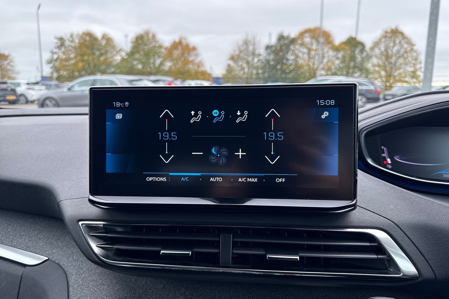 Used Peugeot 5008 2023 for sale - 76588031: Photo 19