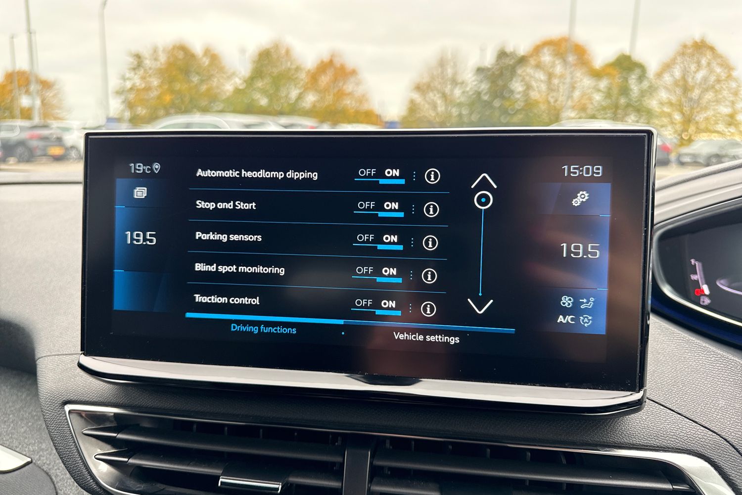 Used Peugeot 5008 2023 for sale - 76588031: Photo 52