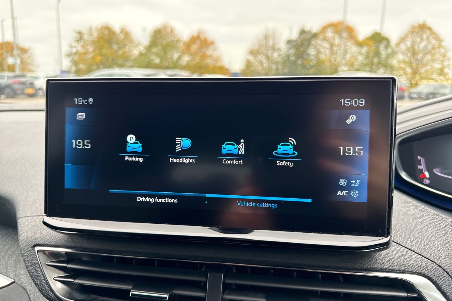 Used Peugeot 5008 2023 for sale - 76588031: Photo 53