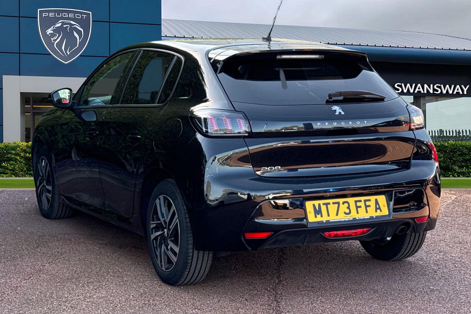 Used Peugeot 208 2023 for sale - 78163490: Photo 2