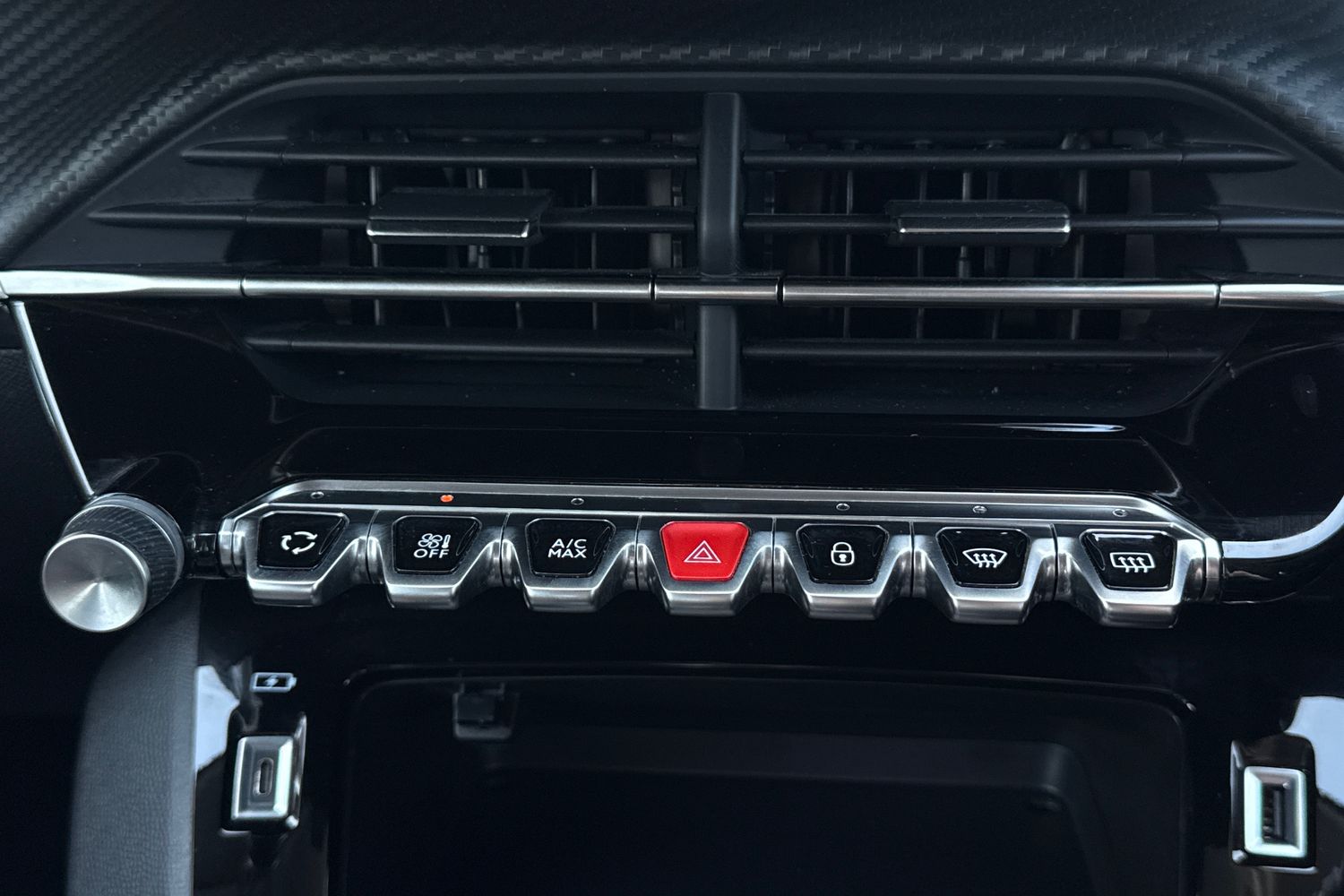 Used Peugeot 208 2023 for sale - 78163490: Photo 32