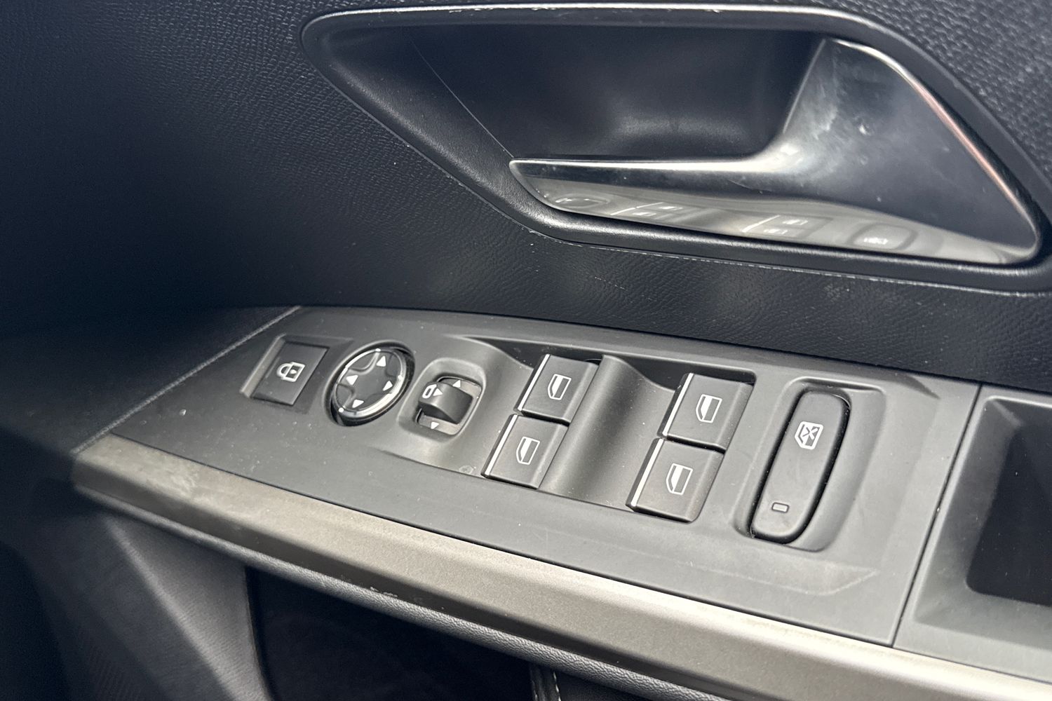 Used Peugeot 5008 2025 for sale - 77886488: Photo 44