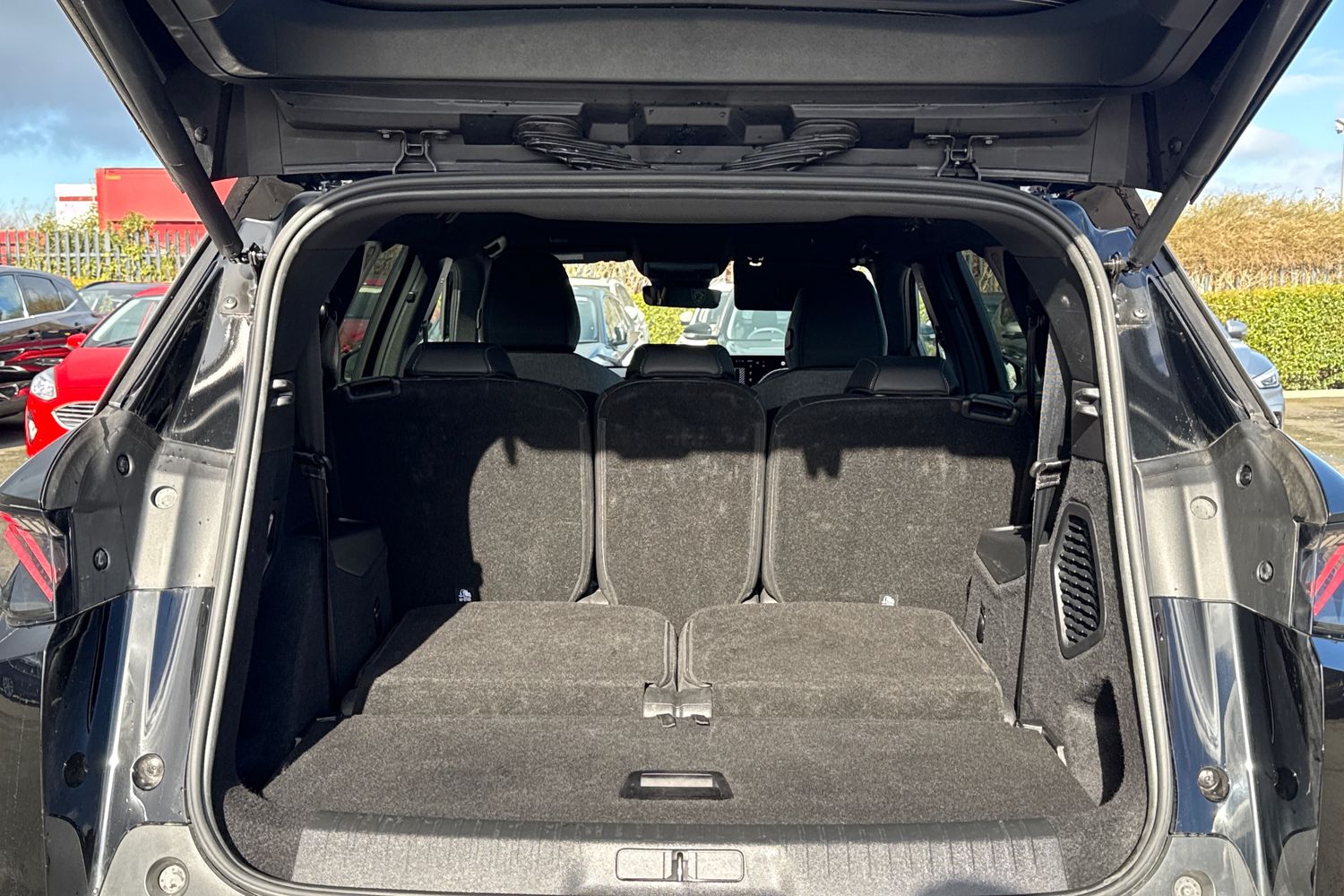 Used Peugeot 5008 2025 for sale - 77886488: Photo 6