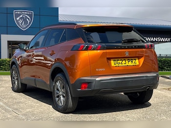 Used Peugeot 2008 2023 for sale - 78502069: Photo