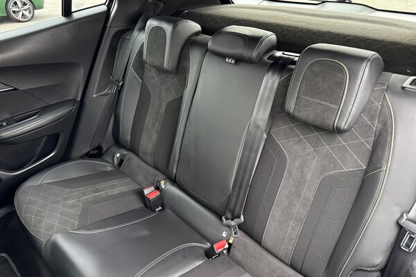 Used Peugeot E-2008 2022 for sale - 76274817: Photo 18