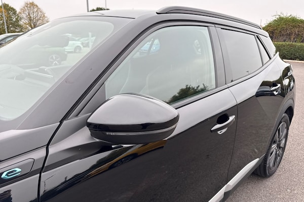 Used Peugeot E-2008 2022 for sale - 76274817: Photo 29