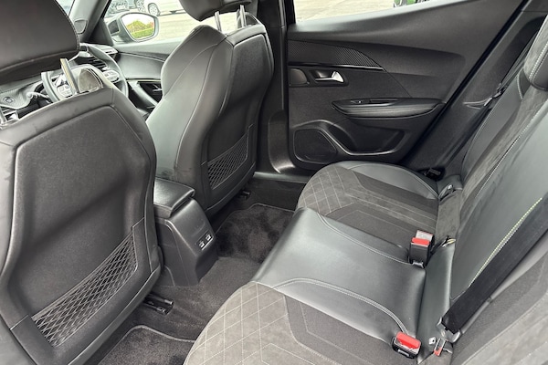 Used Peugeot E-2008 2022 for sale - 76274817: Photo 36