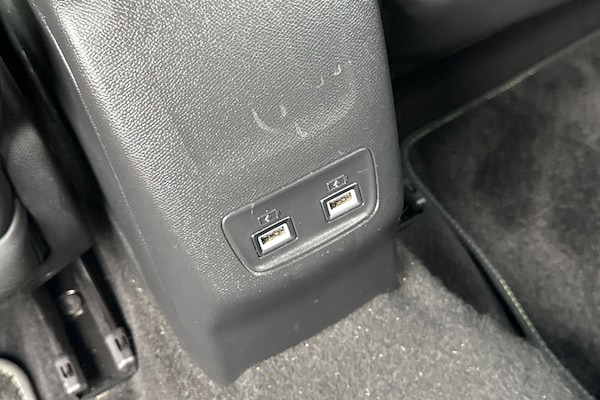 Used Peugeot E-2008 2022 for sale - 76274817: Photo 38