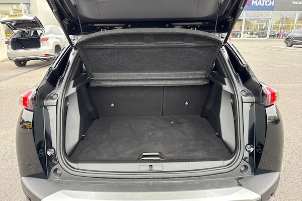 Used Peugeot E-2008 2022 for sale - 76274817: Photo 6