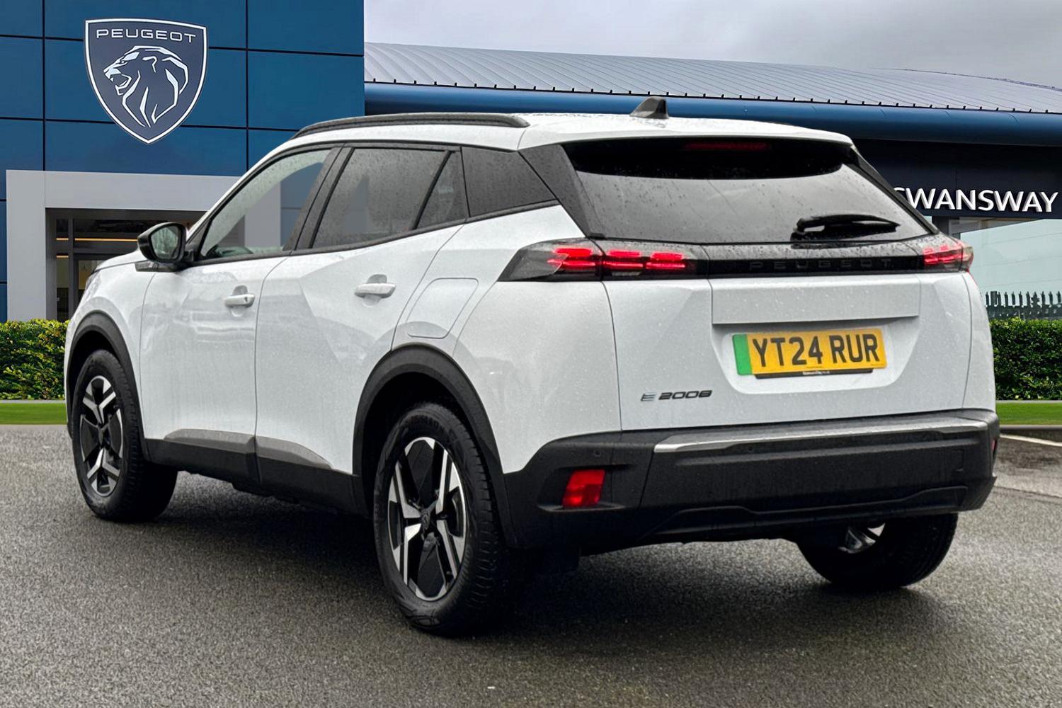 Used Peugeot 2008 2024 for sale - 77282185: Photo 2