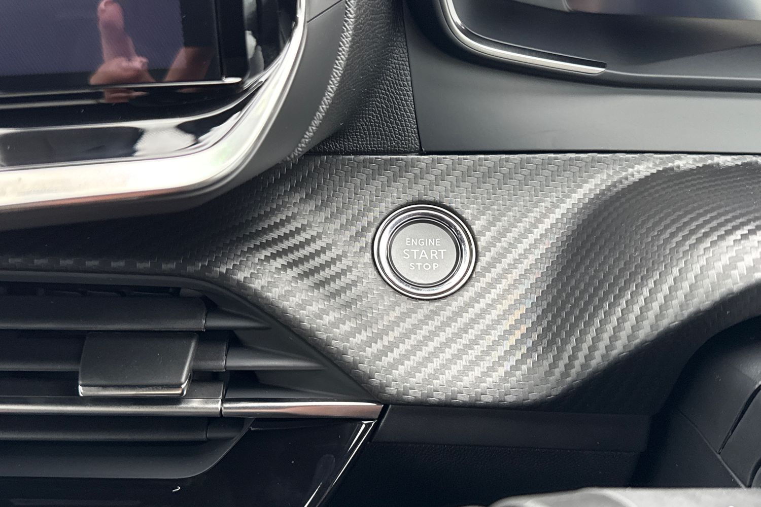 Used Peugeot 2008 2024 for sale - 77282185: Photo 52