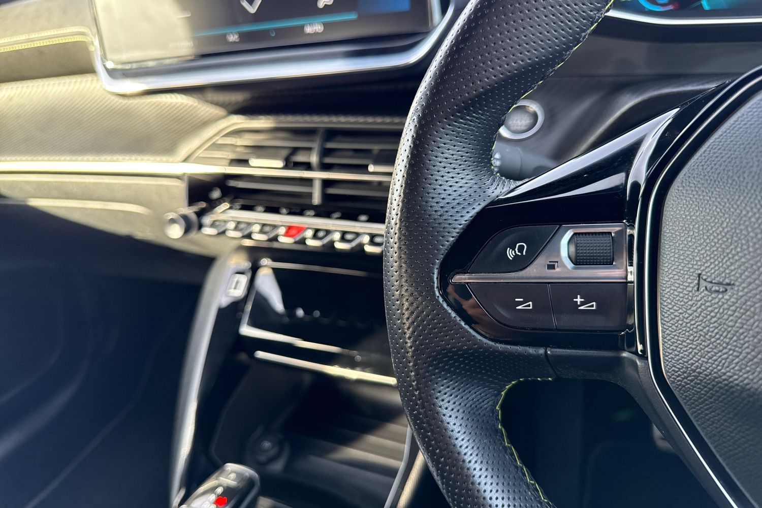 Used Peugeot 208 2021 for sale - 76405944: Photo 40