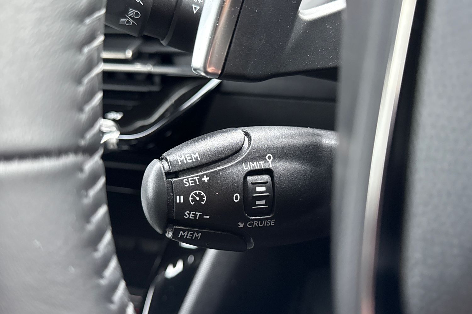 Used Peugeot 2008 2023 for sale - 77443981: Photo 40