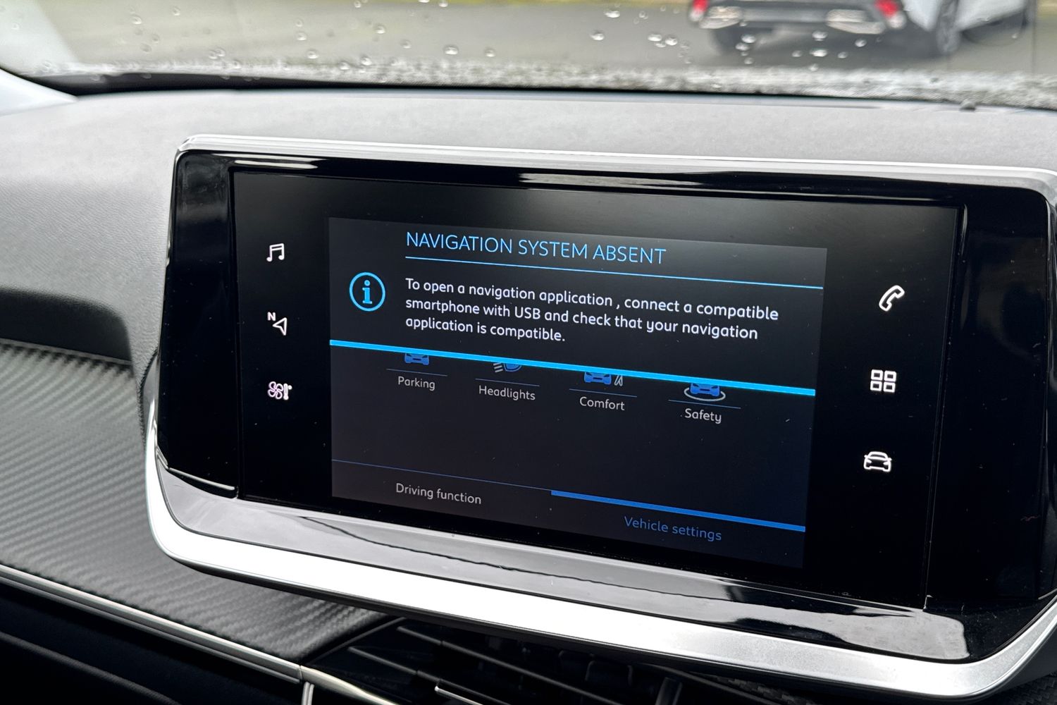 Used Peugeot 2008 2022 for sale - 76546139: Photo 11