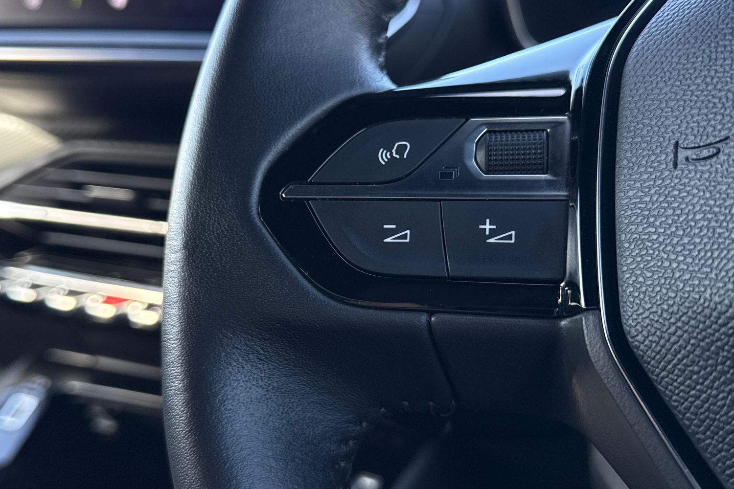 Used Peugeot 2008 2024 for sale - 77661707: Photo 33