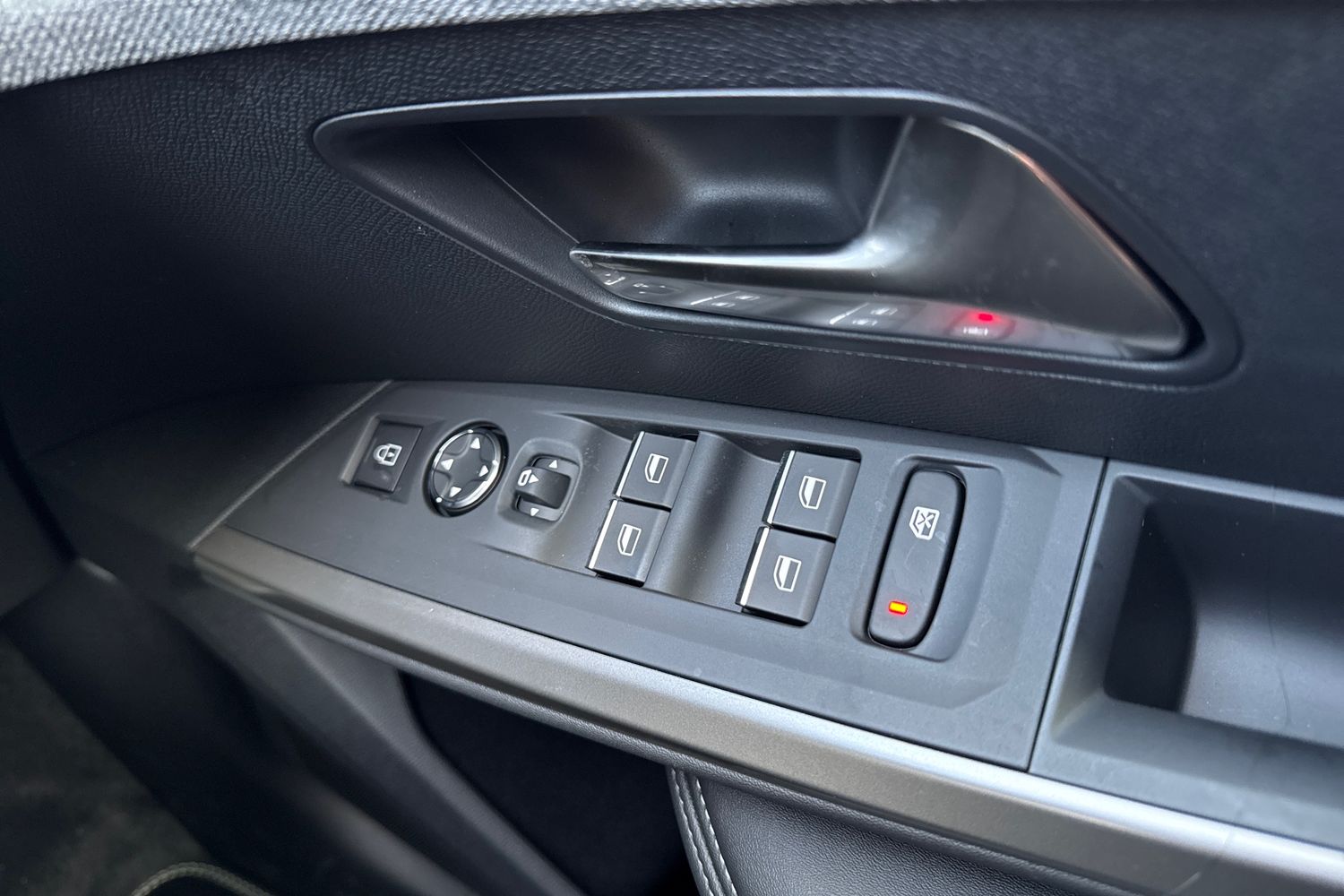 Used Peugeot E-3008 2026 for sale - 77187336: Photo 40