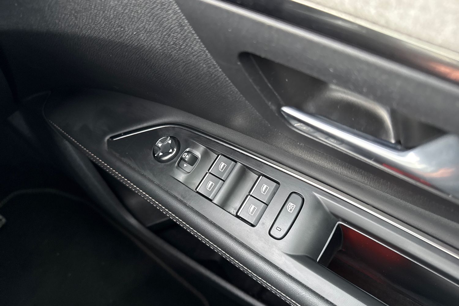 Used Peugeot 5008 2023 for sale - 77593596: Photo 43