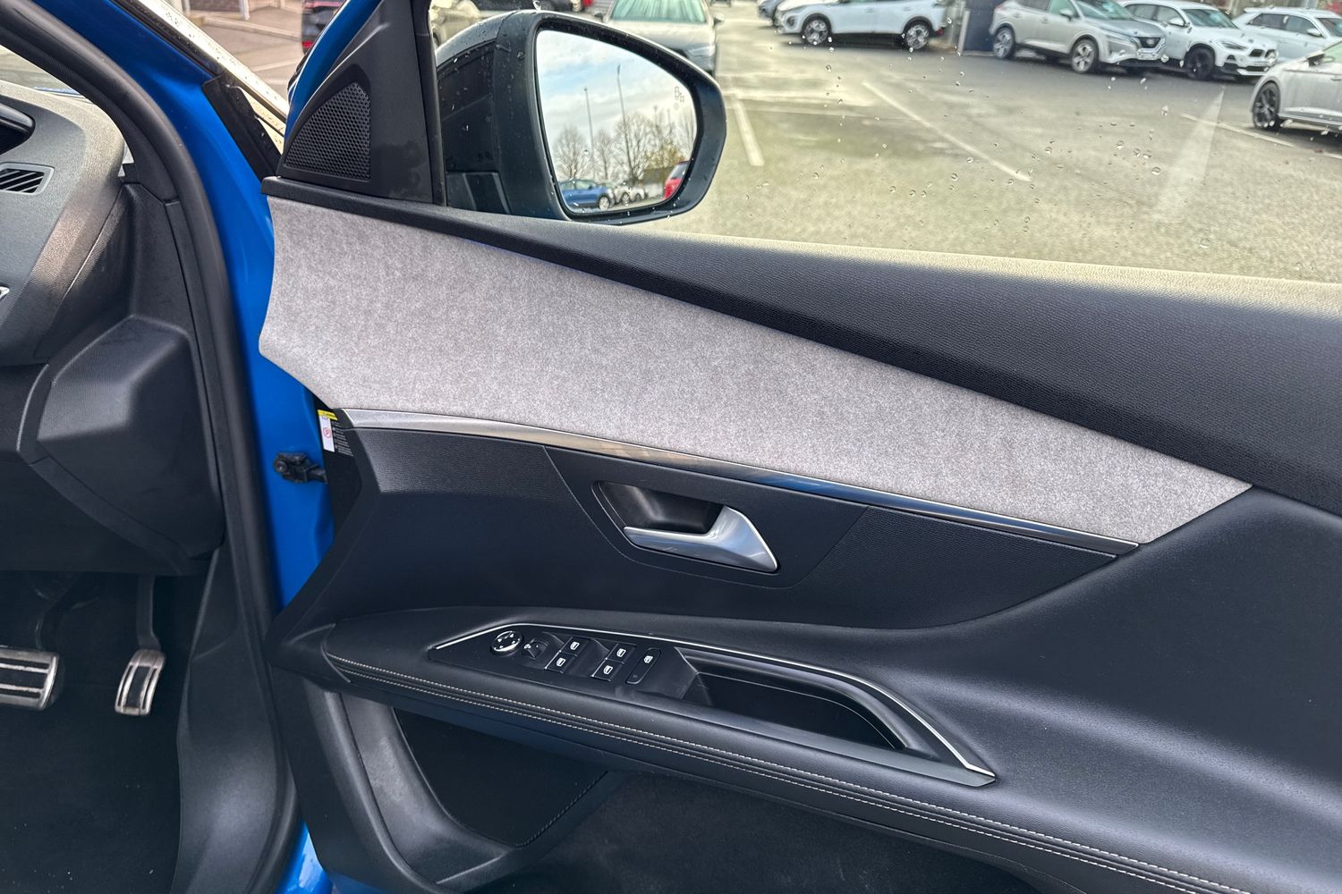 Used Peugeot 3008 2021 for sale - 76836407: Photo 20