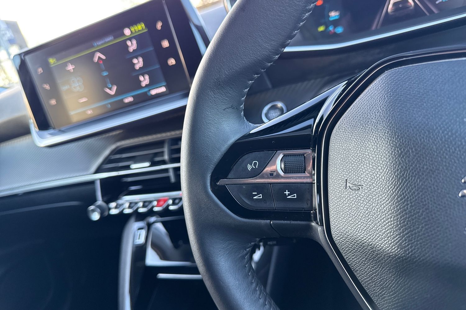 Used Peugeot 208 2021 for sale - 76805343: Photo 38