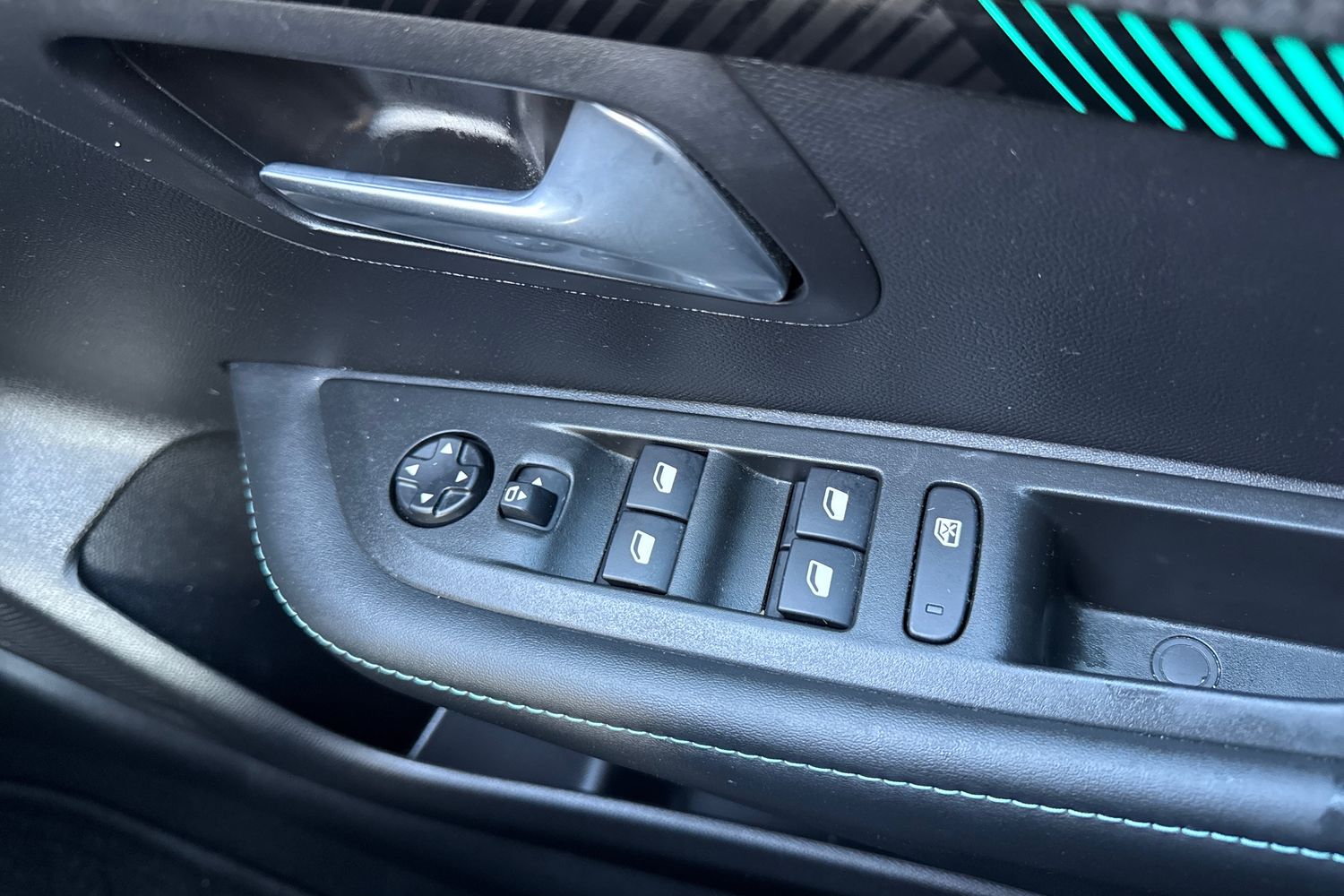 Used Peugeot 208 2021 for sale - 76805343: Photo 41