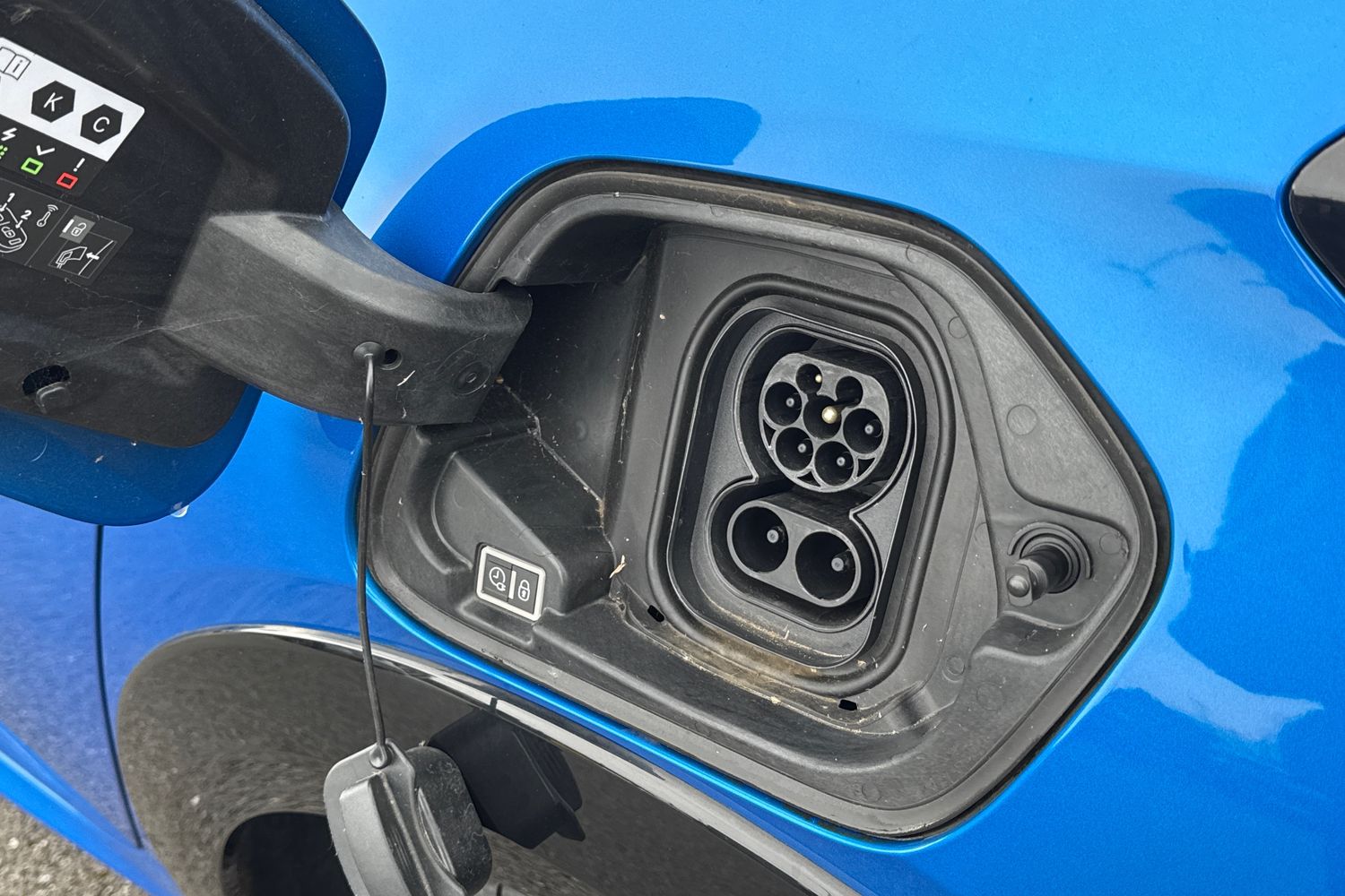 Used Peugeot E-208 2022 for sale - 77886370: Photo 35