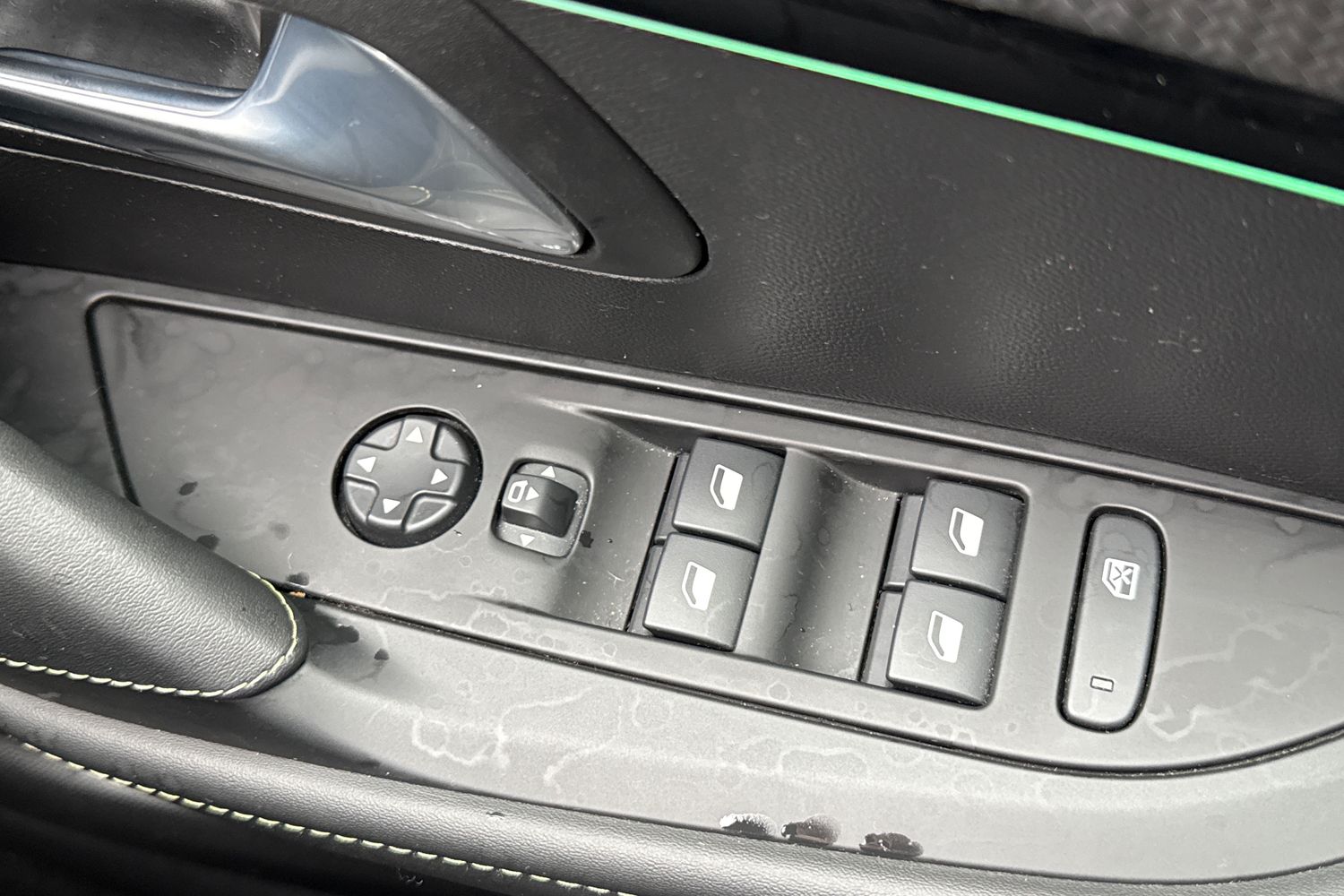 Used Peugeot E-208 2022 for sale - 77886370: Photo 43