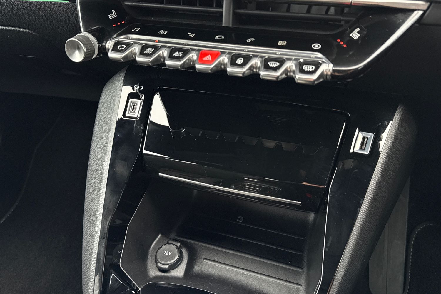 Used Peugeot E-208 2022 for sale - 77886370: Photo 61