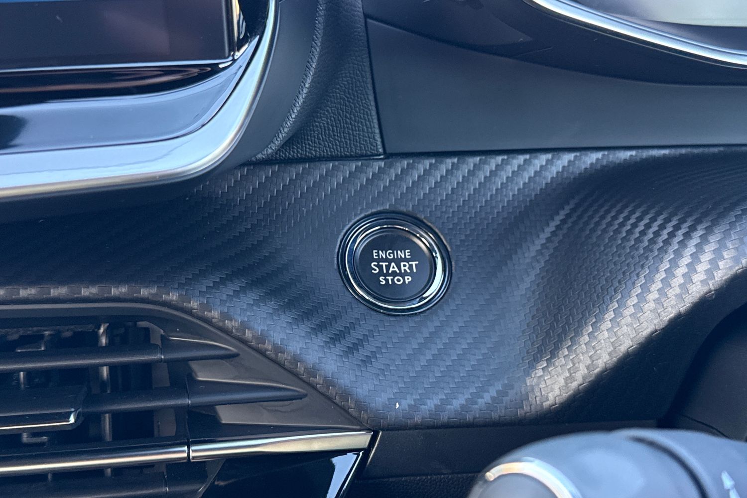 Used Peugeot 2008 2022 for sale - 77546371: Photo 55