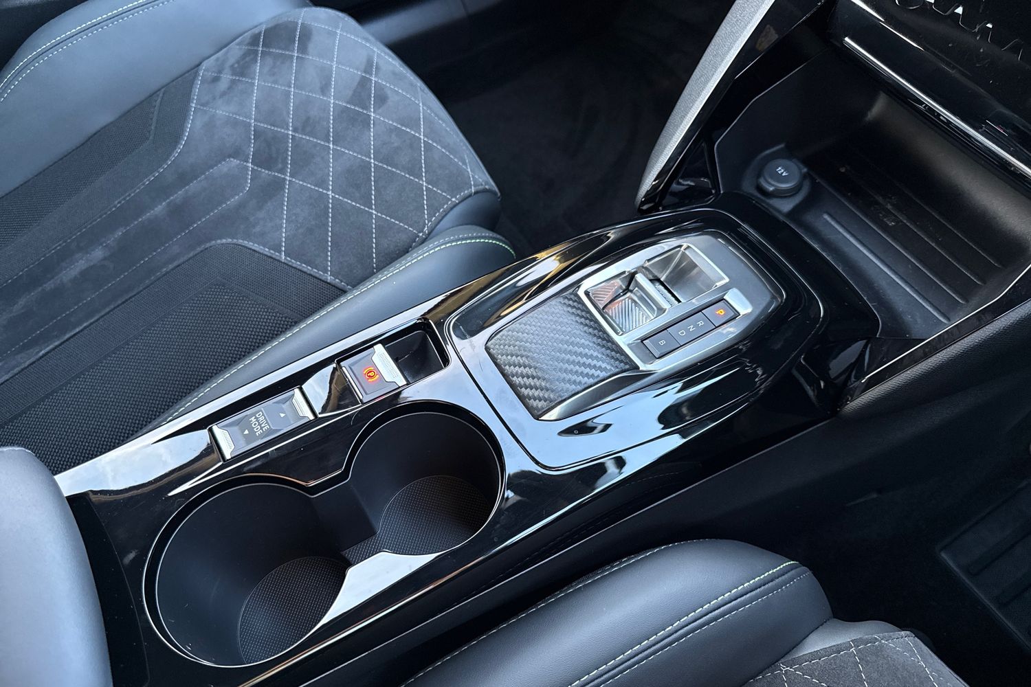 Used Peugeot 2008 2022 for sale - 77546371: Photo 59