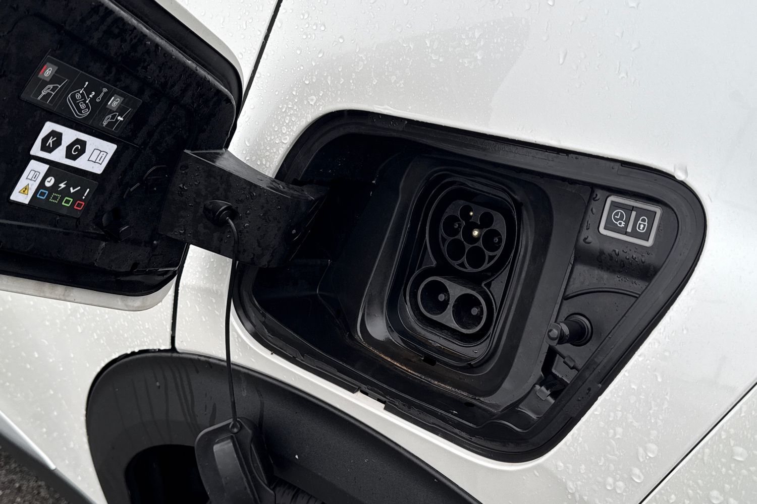 Used Peugeot 2008 2022 for sale - 77436086: Photo 35