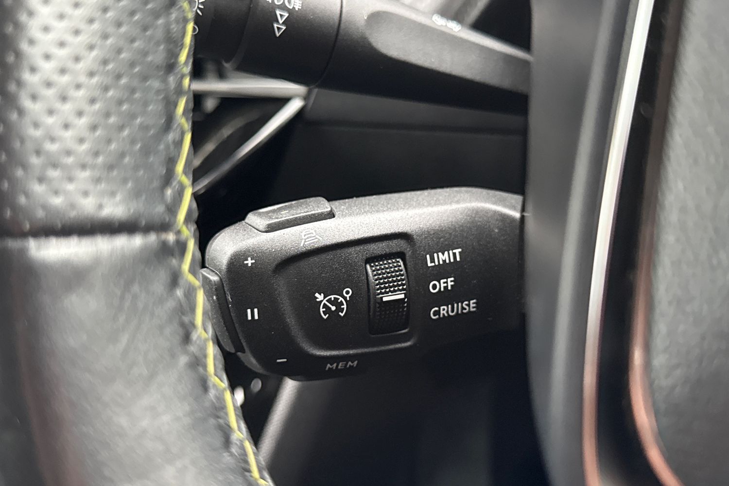 Used Peugeot 2008 2022 for sale - 77436086: Photo 42