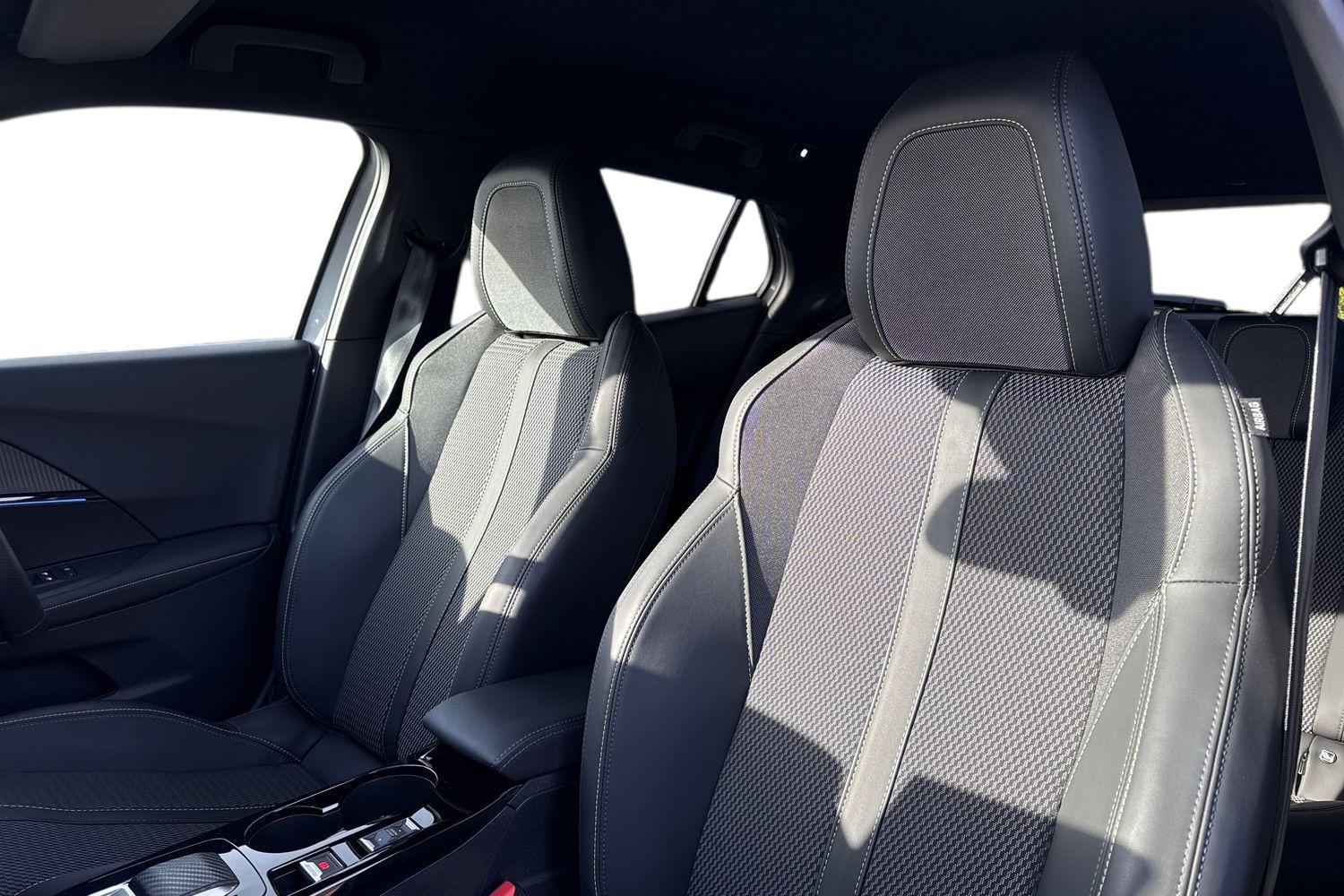 Used Peugeot 2008 2025 for sale - 76438850: Photo 15