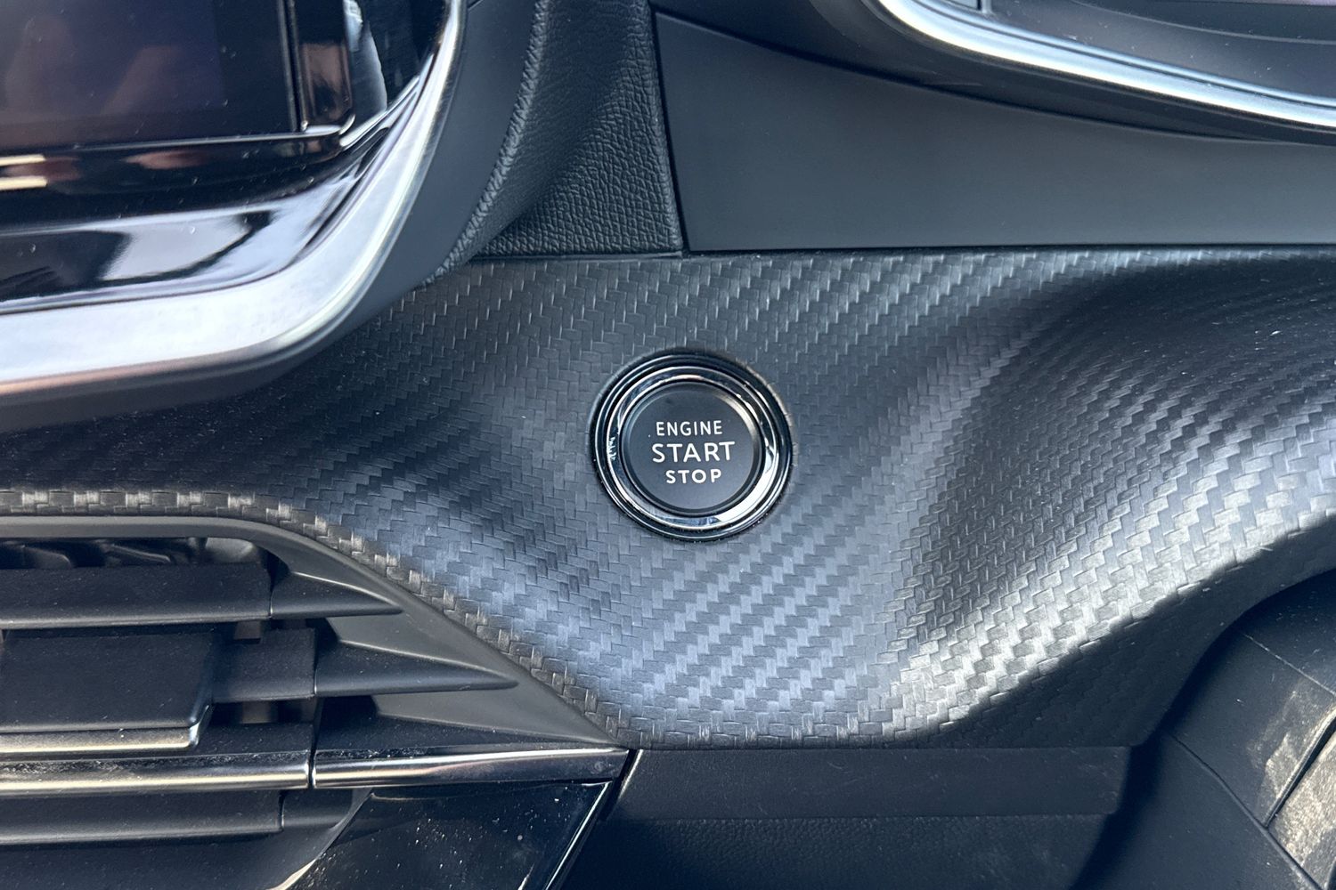 Used Peugeot 2008 2025 for sale - 76438850: Photo 52