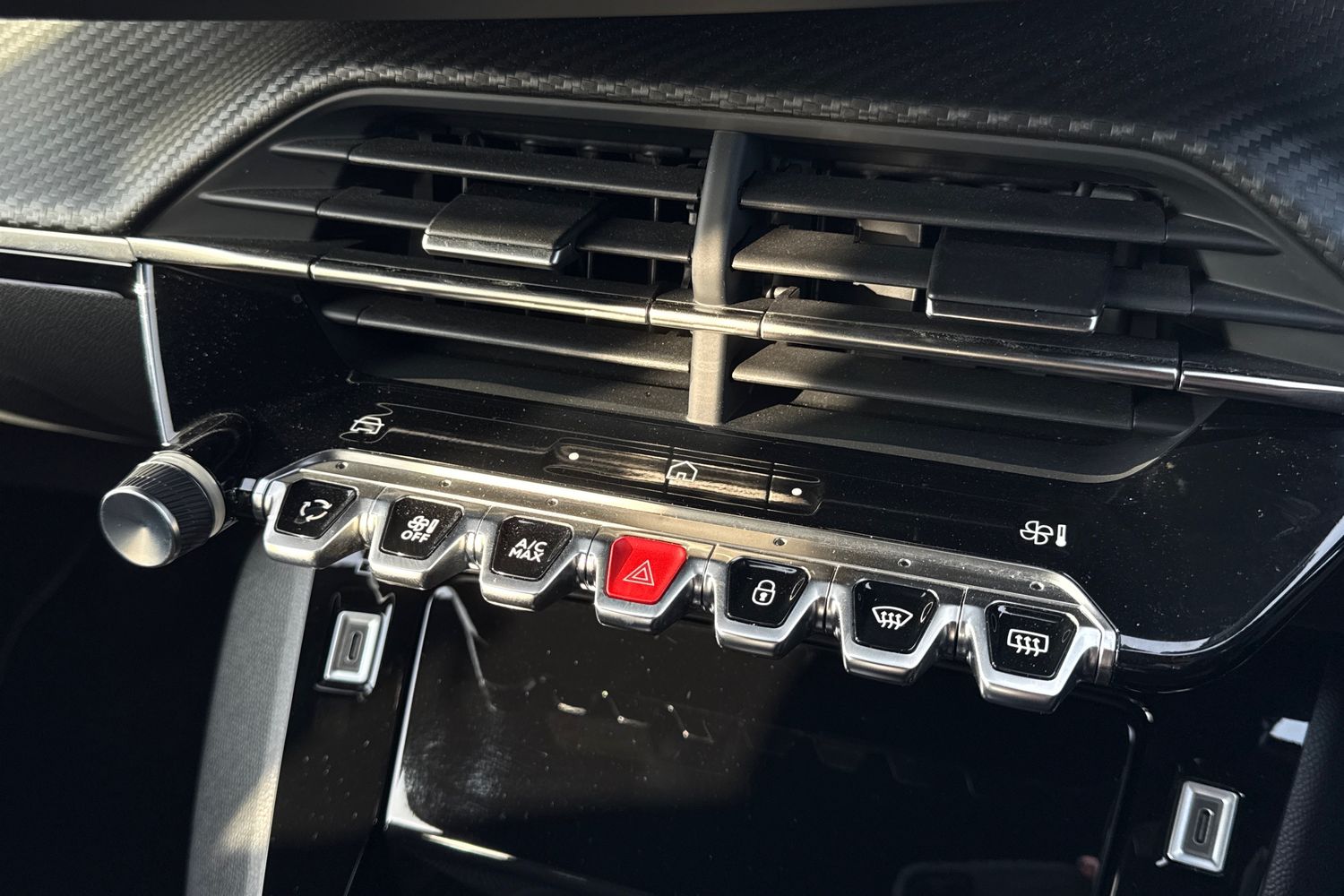 Used Peugeot 2008 2025 for sale - 76438850: Photo 53