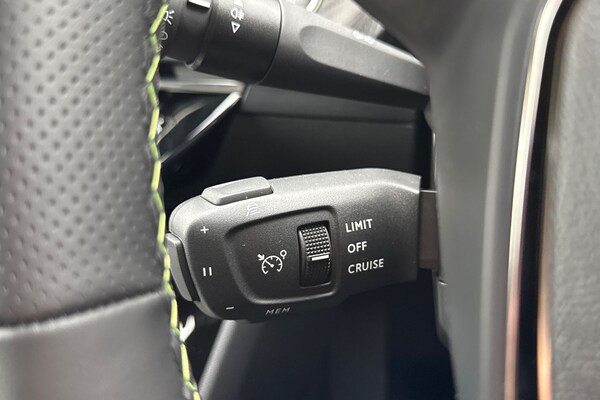 Used Peugeot E-208 2025 for sale - 76232546: Photo 42