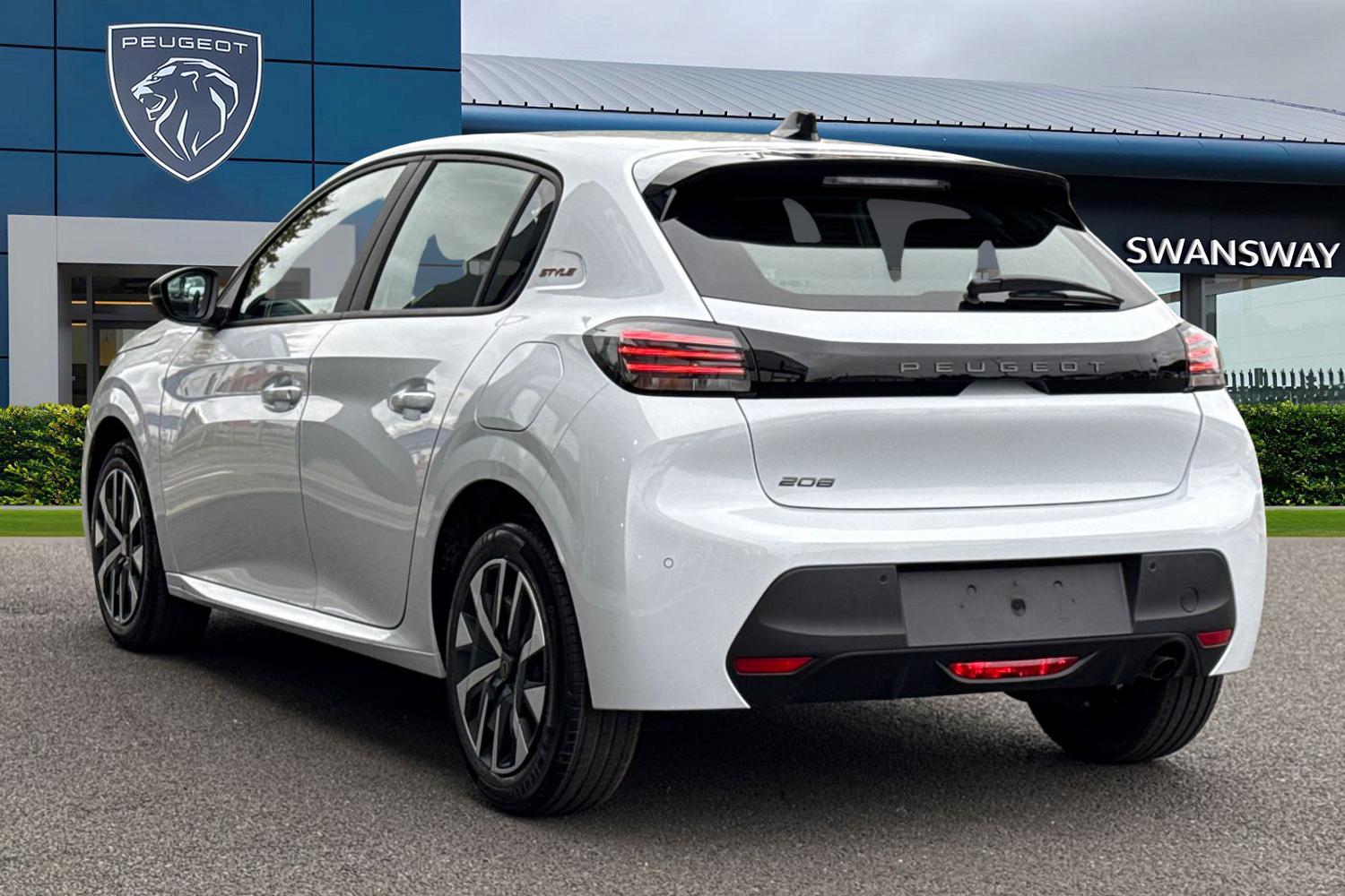 Used Peugeot 208 2025 for sale - 76232549: Photo 2