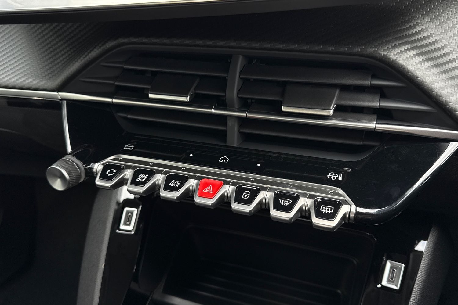 Used Peugeot 208 2025 for sale - 76232549: Photo 55