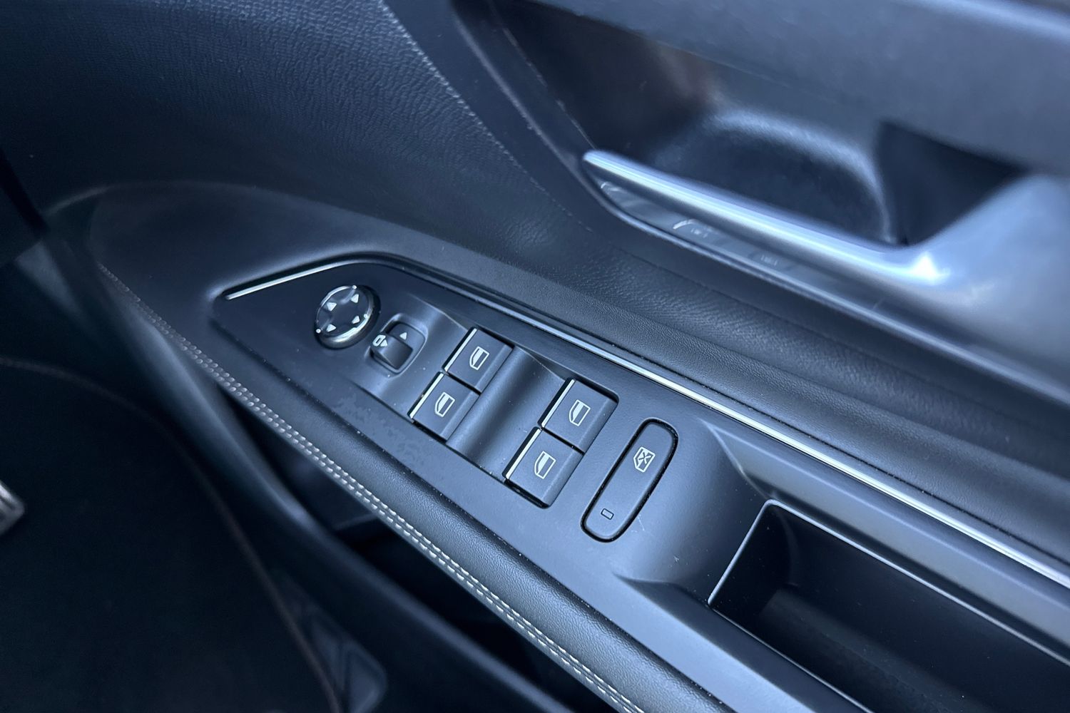 Used Peugeot 3008 2022 for sale - 77747737: Photo 44