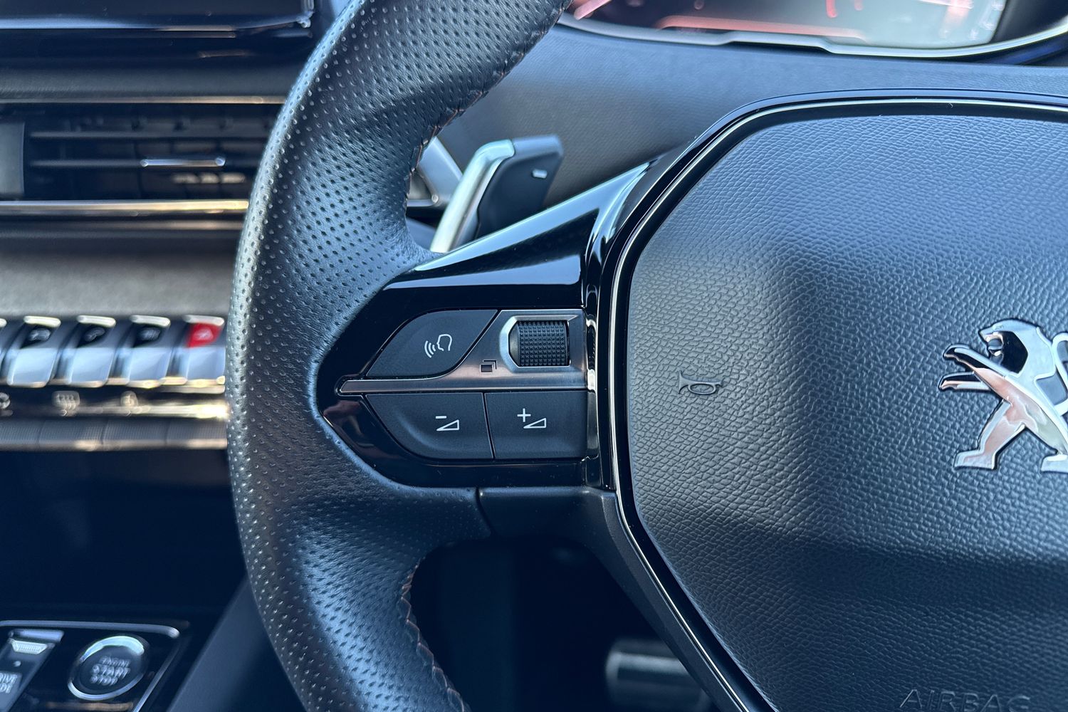 Used Peugeot 3008 2023 for sale - 77355408: Photo 39