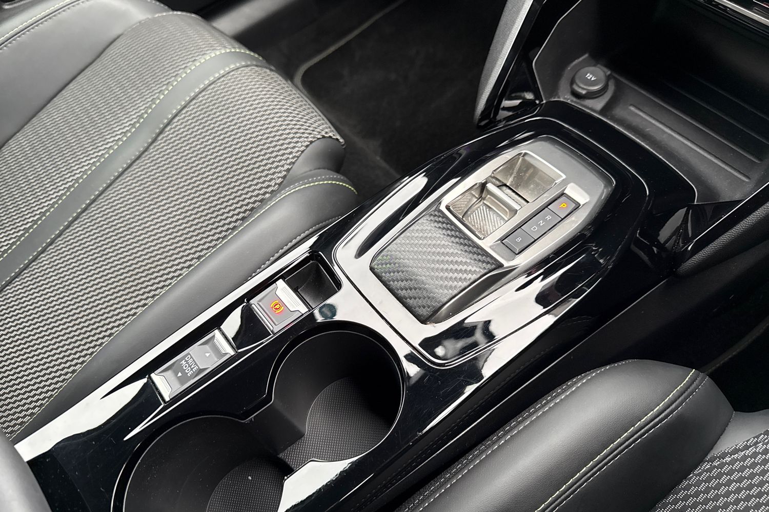 Used Peugeot E-2008 2023 for sale - 77158973: Photo 23