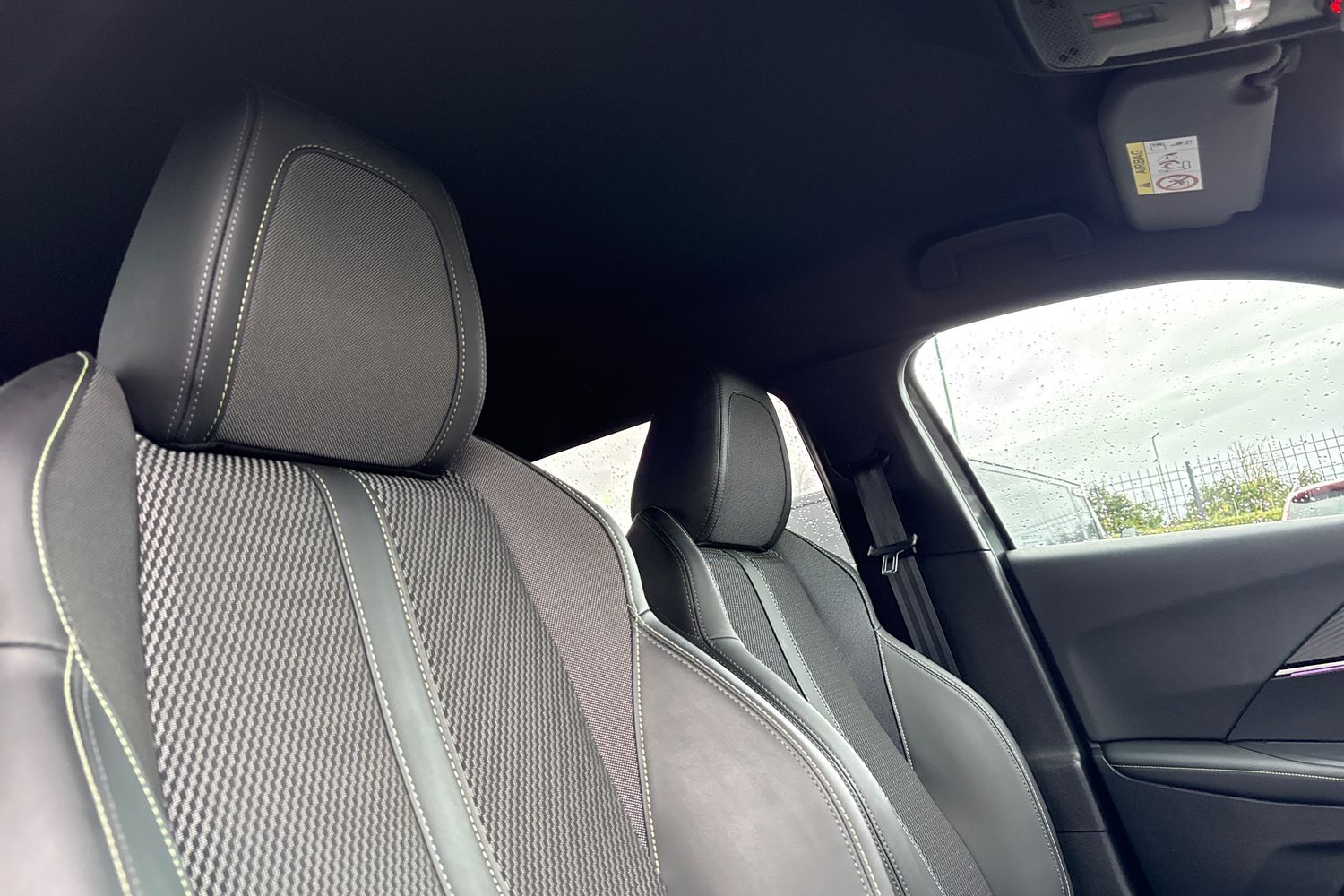 Used Peugeot E-2008 2023 for sale - 77158973: Photo 24