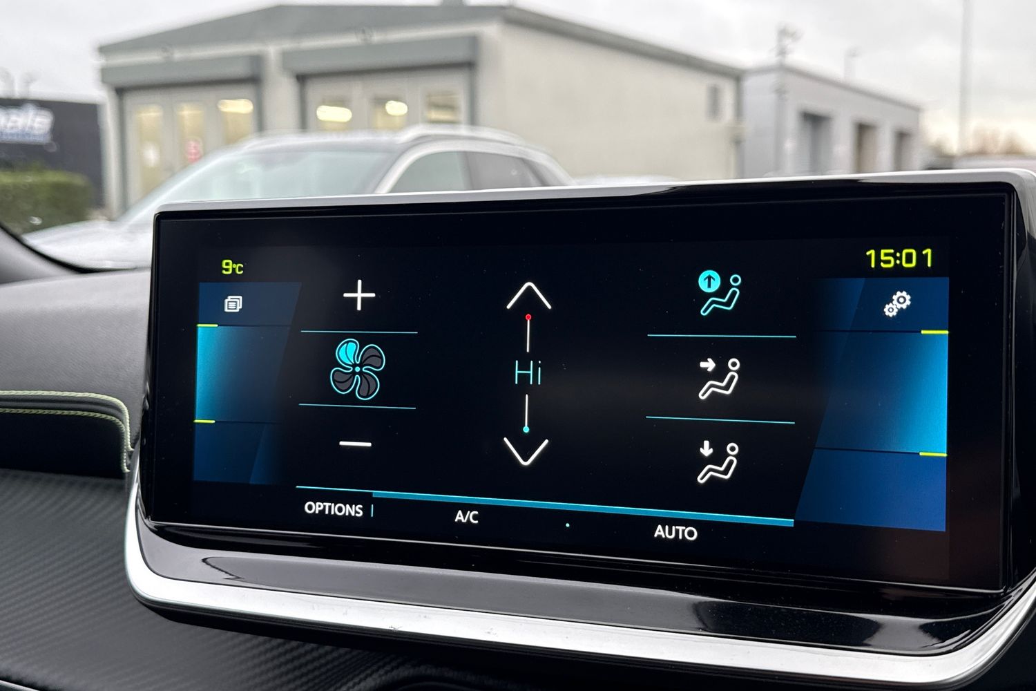 Used Peugeot E-2008 2022 for sale - 77282193: Photo 21