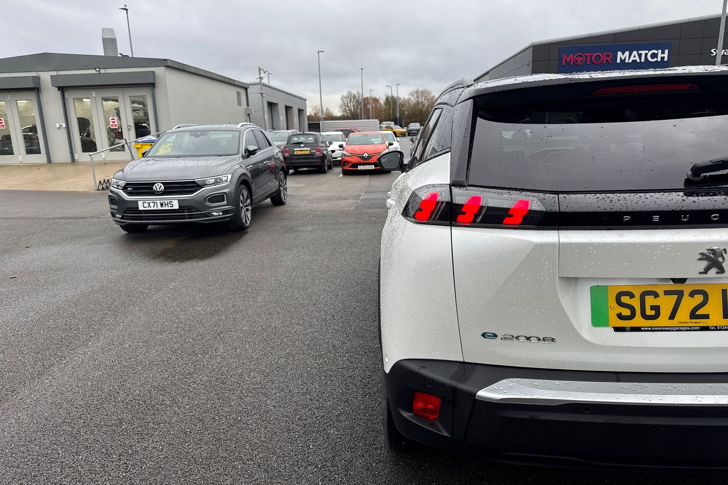 Used Peugeot E-2008 2022 for sale - 77282193: Photo 31