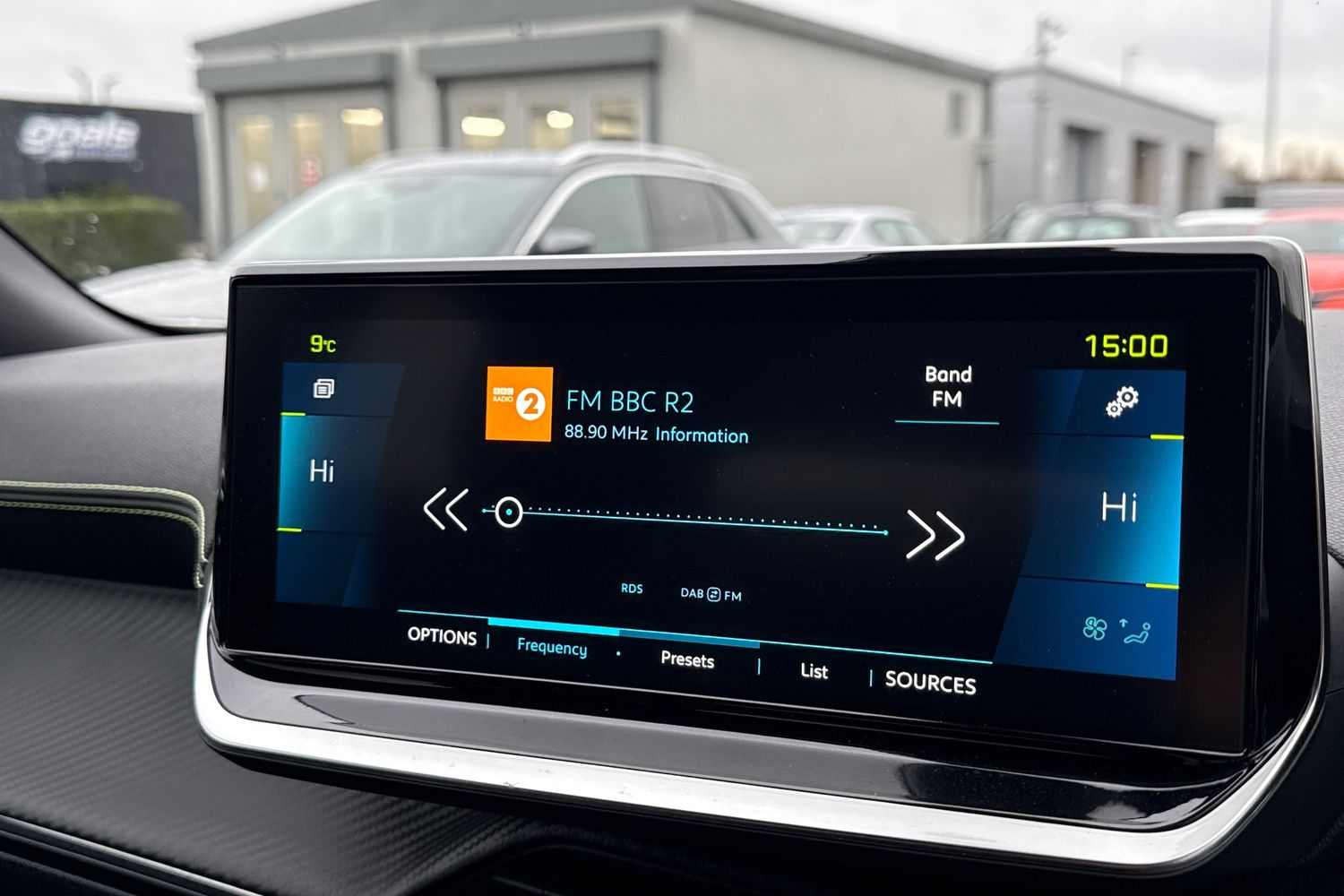 Used Peugeot E-2008 2022 for sale - 77282193: Photo 46