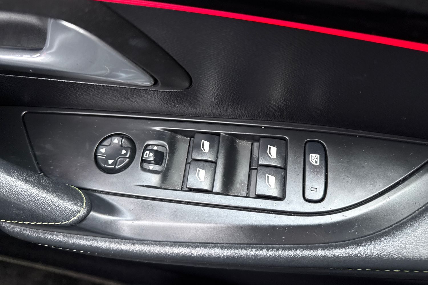 Used Peugeot 208 2022 for sale - 77308697: Photo 41