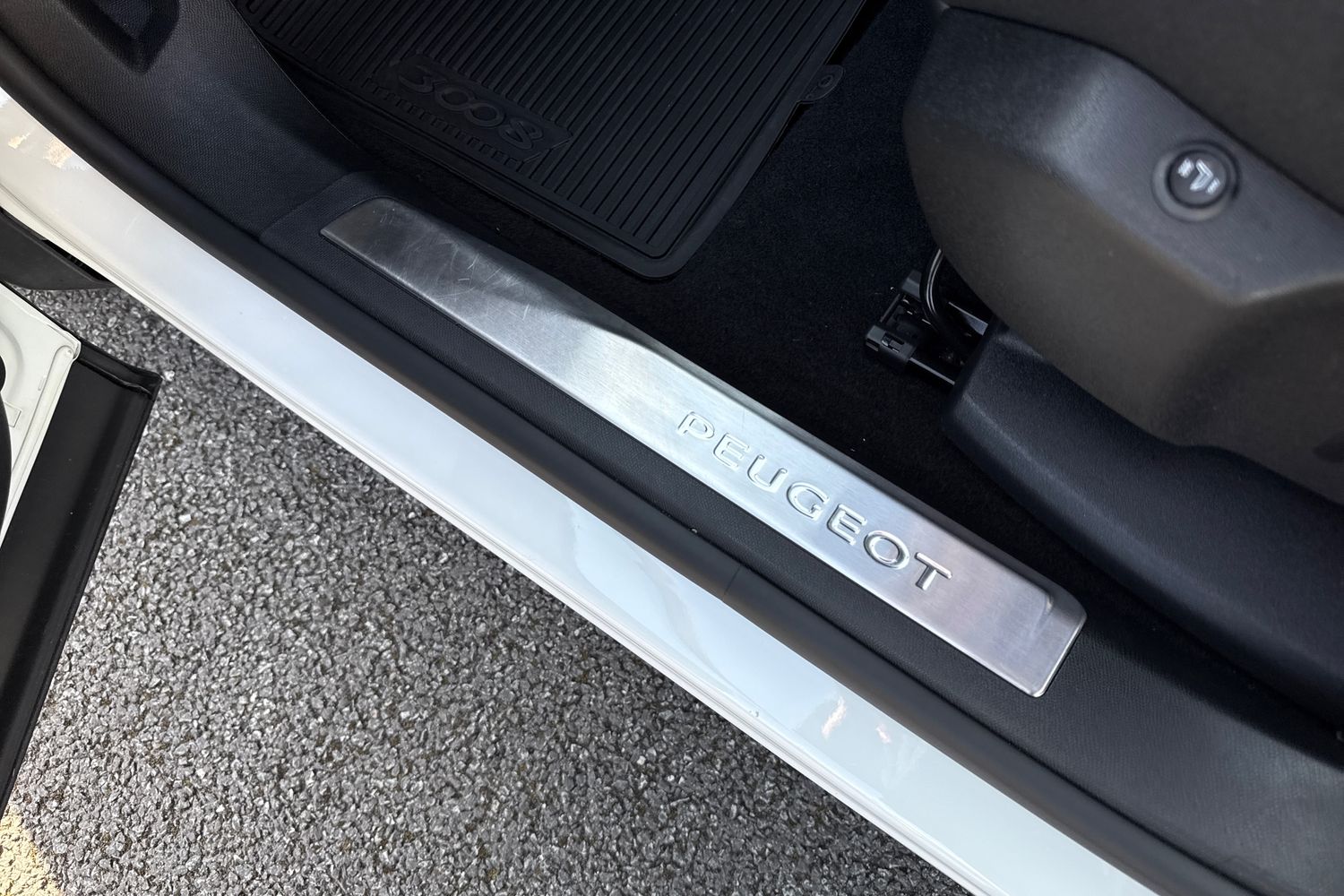 Used Peugeot 3008 2023 for sale - 77943773: Photo 34