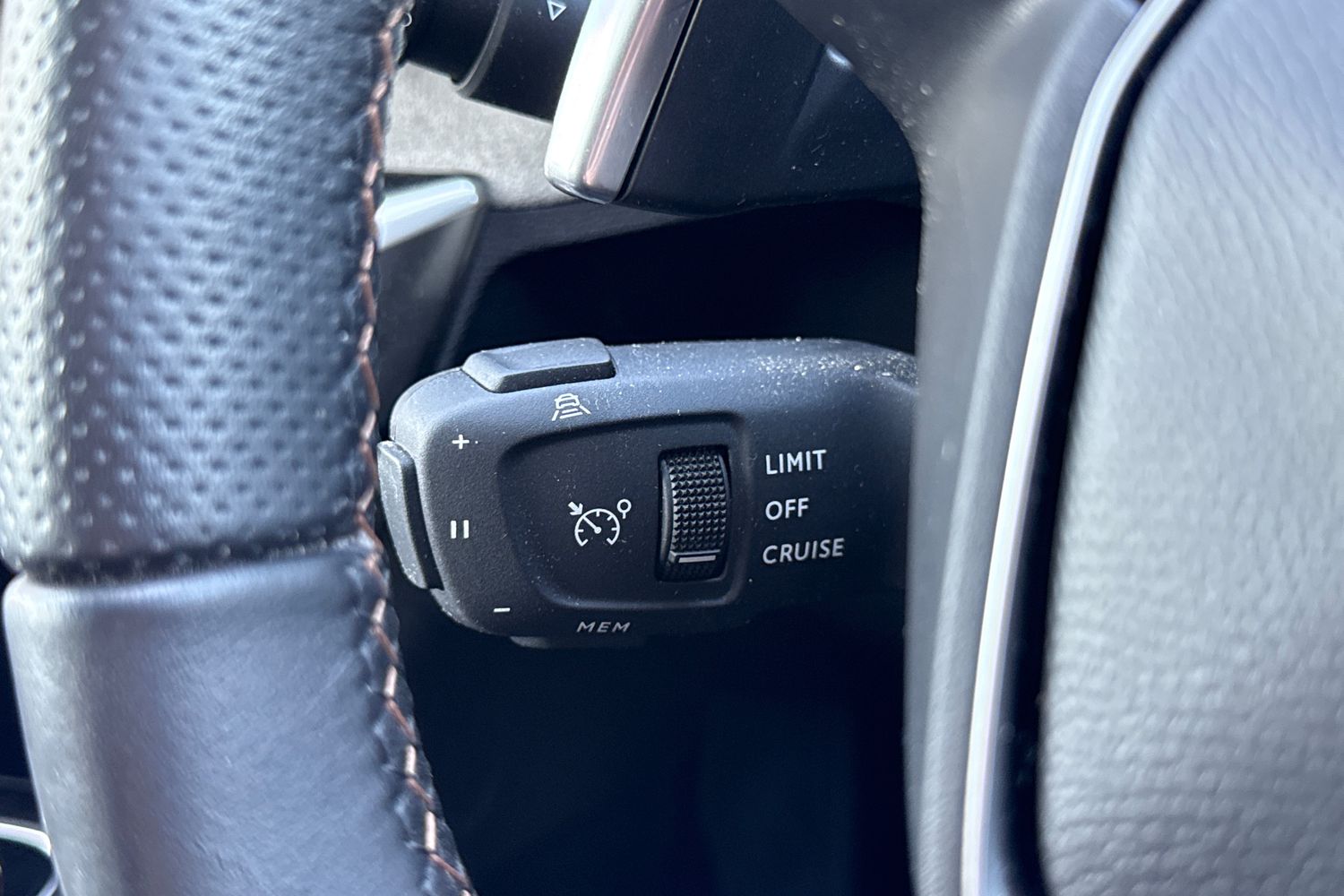 Used Peugeot 3008 2023 for sale - 77943773: Photo 41