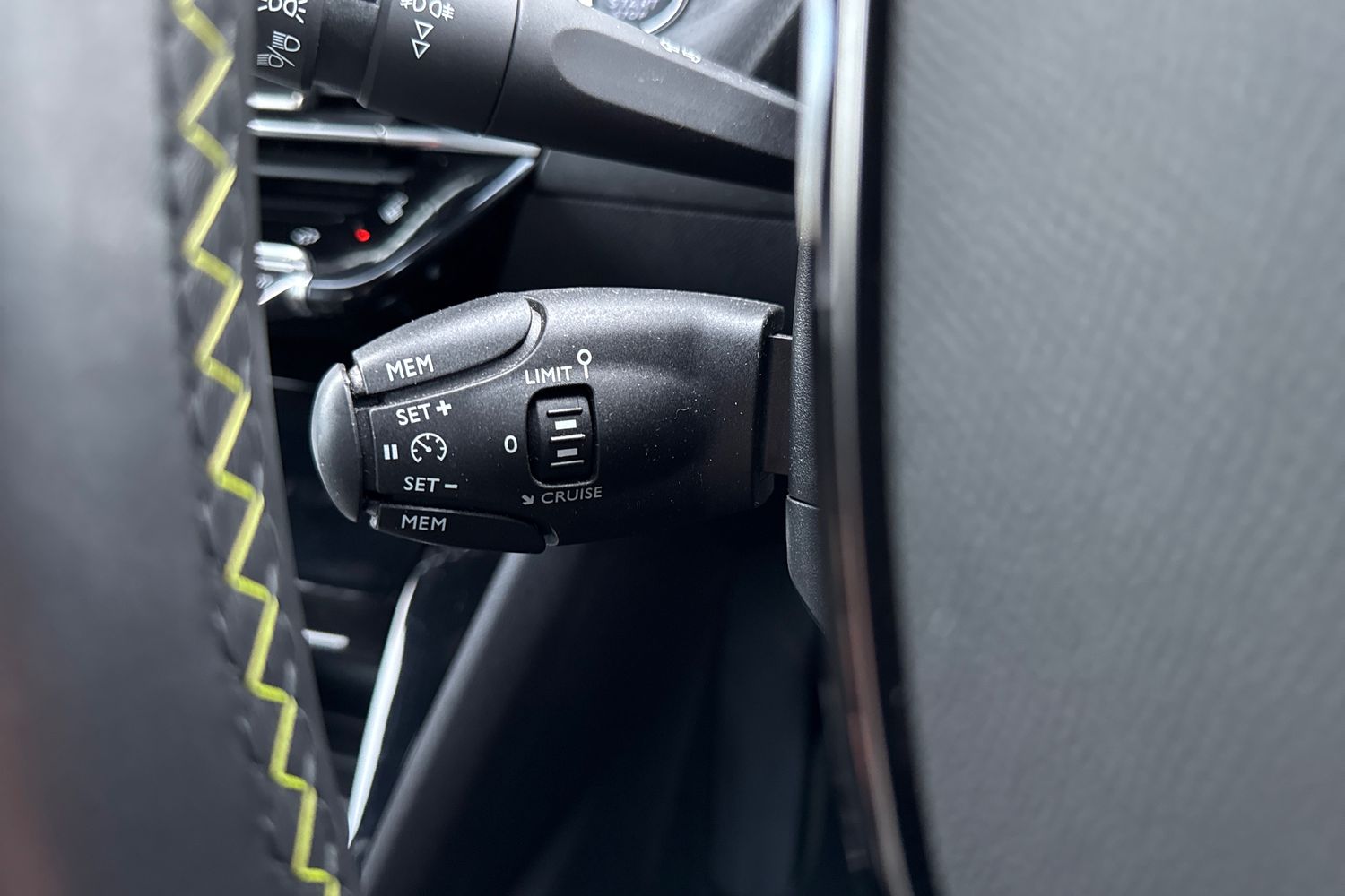 Used Peugeot 2008 2022 for sale - 77211512: Photo 40