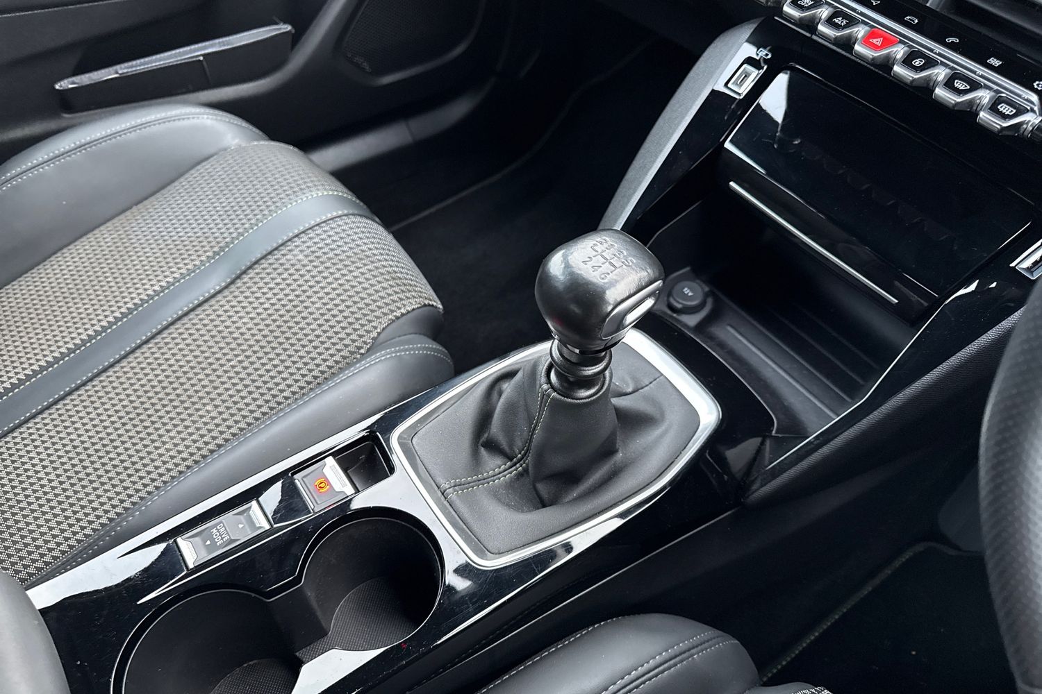 Used Peugeot 2008 2022 for sale - 77211512: Photo 57