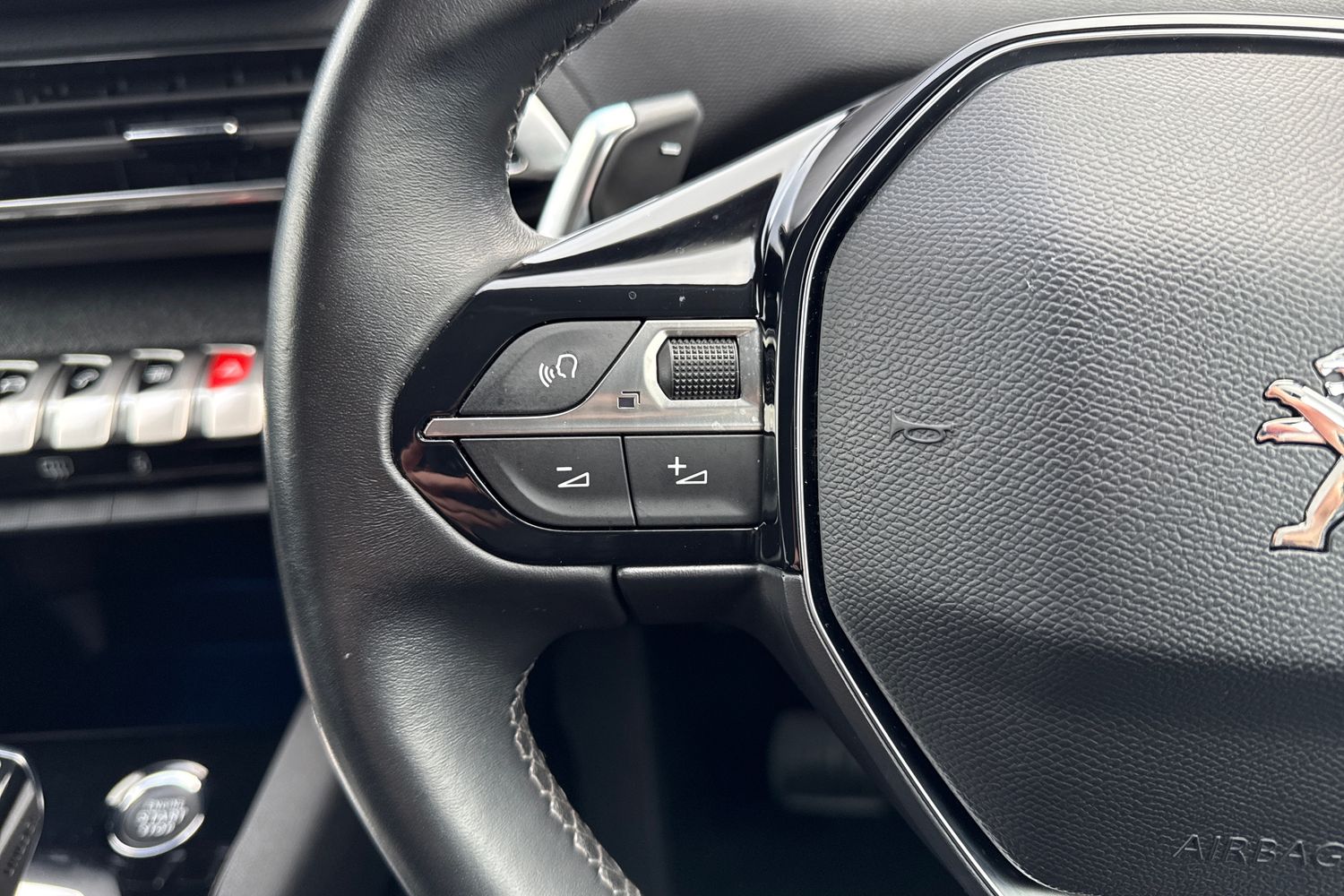 Used Peugeot 3008 2022 for sale - 77443877: Photo 39